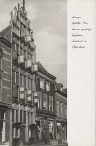 KAMPEN - Gotisch Huis waarin gevestigd Openbare Leeszaal en Bibliotheek