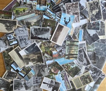 Ruime Bundel van Nederlandse Ansichtkaarten – Meer dan 100 Exemplaren