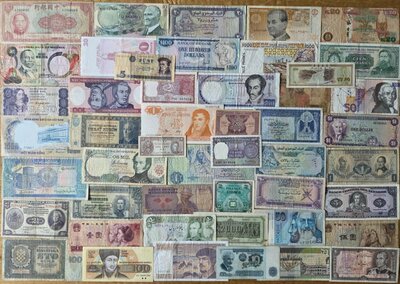 Budget World Banknote Collection – ±45 Mixed Notes