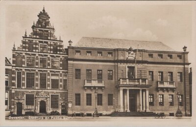 DEVENTER - Stadhuis en Politiebureau