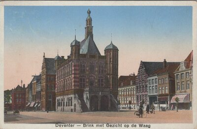 DEVENTER - Brink met gezicht op de Waag