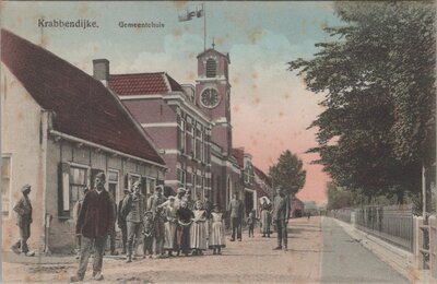 KRABBENDIJKE - Gemeentehuis