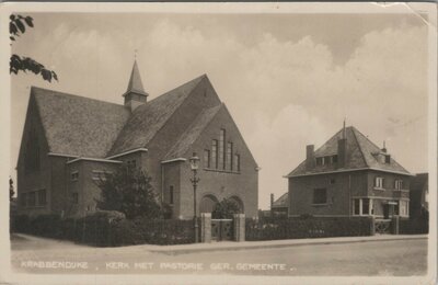 KRABBENDIJKE - Kerk met Pastorie der Gemeente
