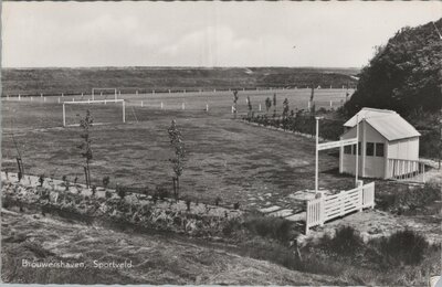 BROUWERSHAVEN - Sportveld