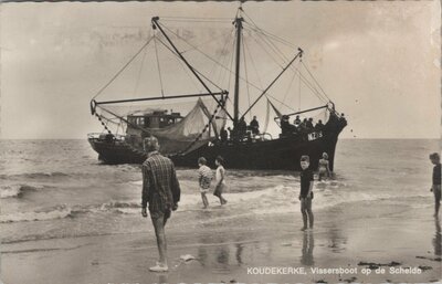KOUDEKERKE - Vissersboot op de Schelde