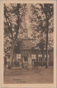 DOMBURG - Gemeentehuis
