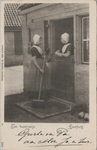 DOMBURG - Een buurpraatje