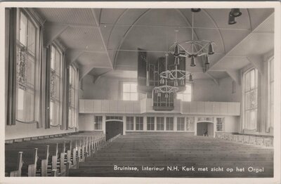 BRUINISSE - Interieur N. H. Kerk met zicht op het Orgel