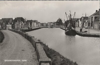 BROUWERSHAVEN - Haven