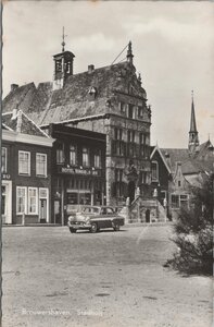 BROUWERSHAVEN - Stadhuis