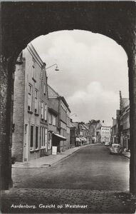 AARDENBURG - Gezicht op Weststraat