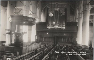 ST. MAARTENSDIJK - Interieur Ned. Herv. Kerk
