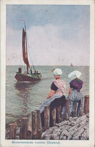 ZEELAND - Binnenkomende visscher