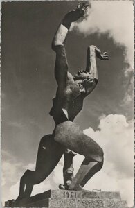 ROTTERDAM - Monument Mei 1940 Verwoeste Stad