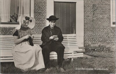 ZUID-BEVELAND - Klederdracht