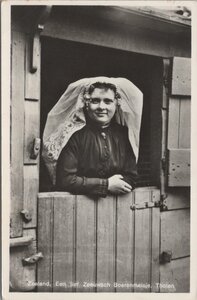 THOLEN - Een lief Zeeuwsch Boerenmeisje, Tholen