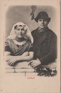 ZEELAND - Klederdracht