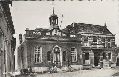 OUD-VOSSEMEER - Gemeentehuis