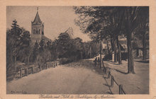 BEEKBERGEN - Hoofdstr. met Kerk te Beekbergen bij Apeldoorn