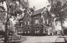 GELDERMALSEN - Gemeentehuis