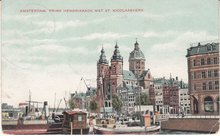 AMSTERDAM - Prins Hendrikkade met St. Nicolaaskerk