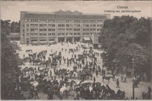 UTRECHT - Vreeburg met Jaarbeursgebouw