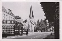 DOORN - Dorpsplein