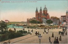 AMSTERDAM - Prins Hendrikkade met St. Nicolaskerk