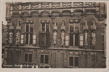 KAMPEN - Beelden-Galerij Oude Raadhuis