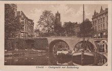 UTRECHT - Oudegracht met Bakkerbrug