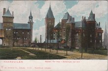 HAARZUILEN - Kasteel Ter Haar - Kasteel Ter Haar - Achterzijde met Kerk