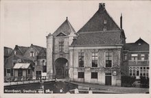 MONTFOORT - Stadhuis met Brug