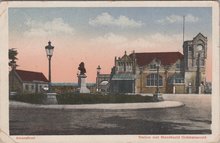 AMERSFOORT - Station met Standbeeld Oldebarneveld