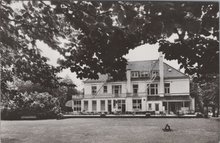 ZEIST - Rust en Herstellingsoord Sonnehaert. Achterkant met terras