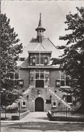 OOSTVOORNE - Gemeentehuis