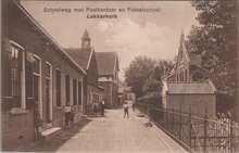 LEKKERKERK - Schoolweg met Postkantoor en Fröbelschool