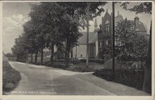 HELLEVOETSLUIS - Geref. Kerk en Pastorie