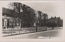 WAARDENBURG - Gemeentehuis