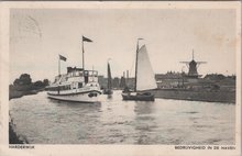 HARDERWIJK - Bedrijvigheid in de Haven