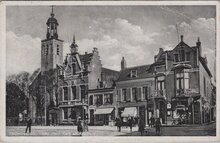 HELLEVOETSLUIS - Ned. Herv. Kerk en Raadhuis