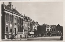 ZALTBOMMEL - Markt met Stadhuis