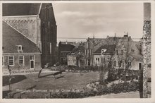 MAASSLUIS - Plantsoen bij de Grote Kerk