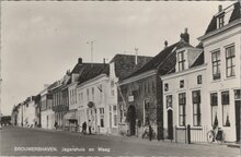 BROUWERSHAVEN - Jagershuis en Waag