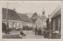 URK - In het dorp