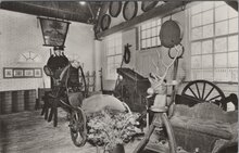 HEINENOORD - Streekmuseum Hoeksche Waard Hof van Assendelft. Schuur met arren