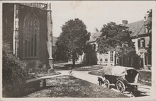 ZUTPHEN - Kerkhof b.d. St. Walburgskerk