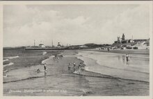 IJMUIDEN - Strandgezicht m. uitvarend schip