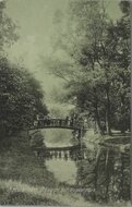 AMSTERDAM - Brug in het Vondelpark