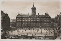 AMSTERDAM - Dam met Koninklijk Paleis