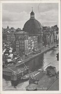 AMSTERDAM - Singel met Ronde Lutherse kerk